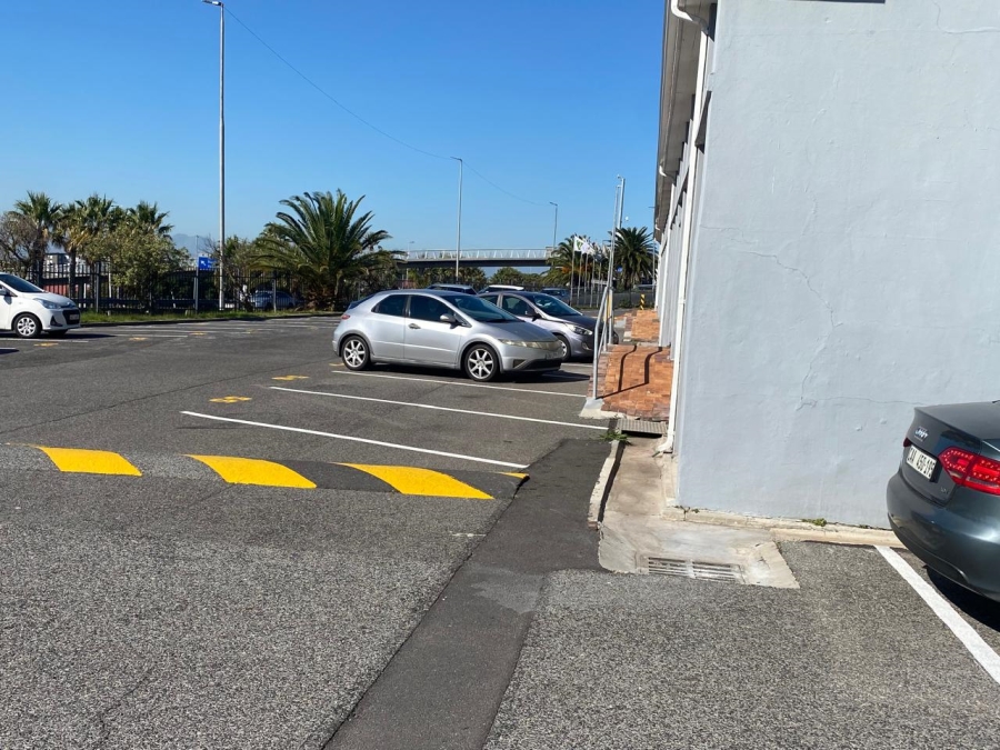 To Let commercial Property for Rent in Walmer Estate Western Cape